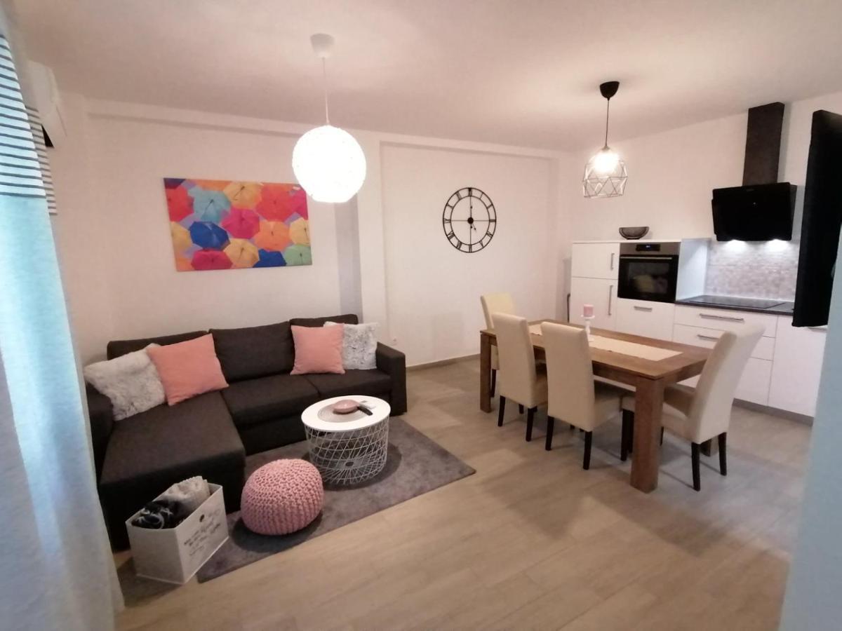 Apartments Pepe Novigrad Istria Esterno foto