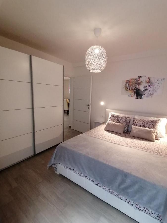 Apartments Pepe Novigrad Istria Esterno foto
