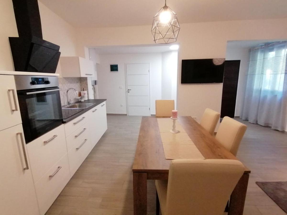 Apartments Pepe Novigrad Istria Esterno foto