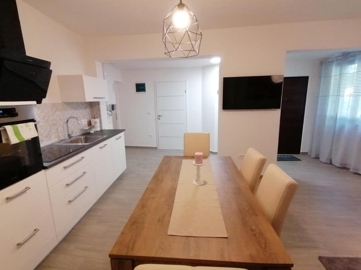 Apartments Pepe Novigrad Istria Esterno foto