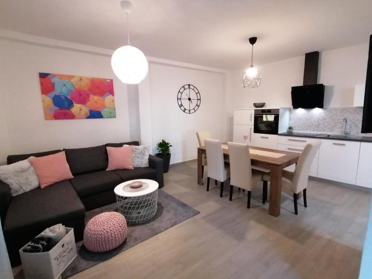 Apartments Pepe Novigrad Istria Esterno foto
